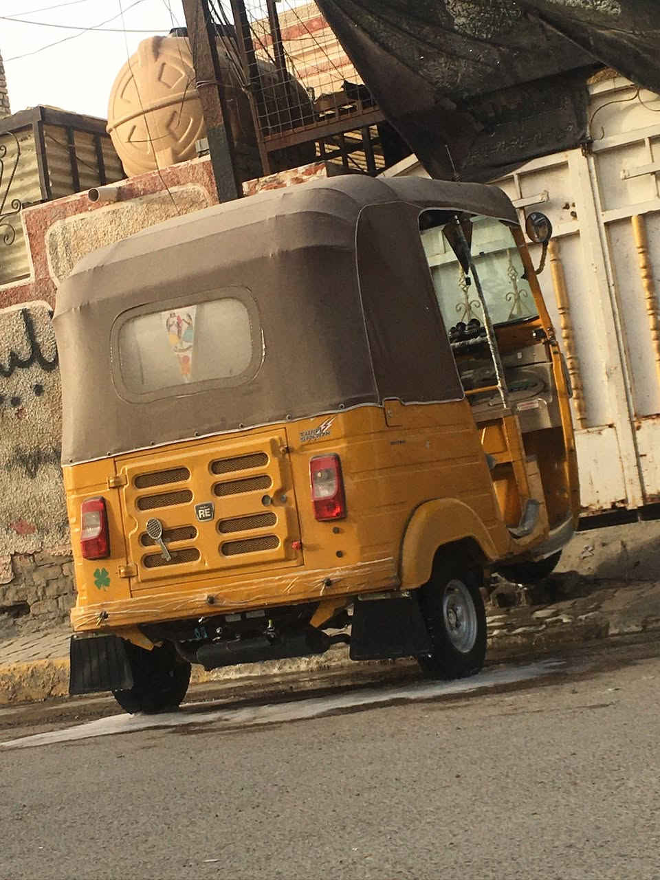 السلام عليكم تكتك 19شهر12رقم وسنويه تكتك خير من الله بيها بس دوس ما معمرات والباقي كفاله عامه  السعرسبع ملايين وربع وبهيا مجال بغداد***********
