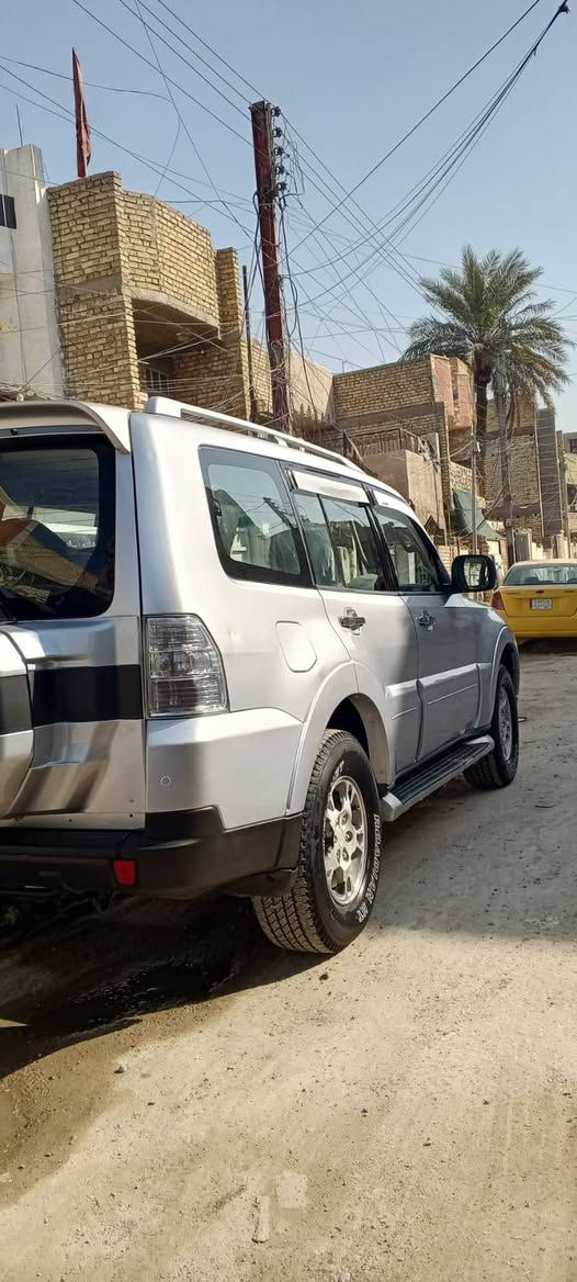 سلام عليكم باجيرو موديل 2008. رقم بغداد الجديد مكفولة كفاله عامه عده البنيد مصيوغ فقط مكينه كير تبريد كهربائيات كله شرط الفحص تخم تاير ويل كب تحكم ستيرن مثبت سرعه مري شفط 7. راكب 3. قطع تبريد محرك 3000. مكانهه بغداد سعر 125. وبيهه مجال 
***********
