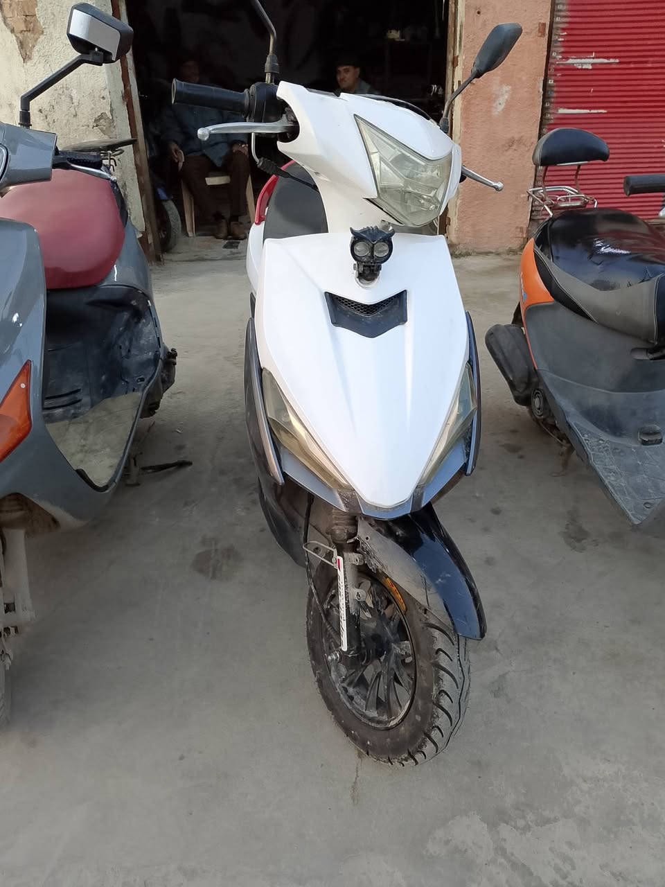 السلام عليكم 
دراجات للبيع 
كلشي وسعرة 
العنوان ديالى بعقوبة فلكة الامين
للاستفسار الاتصال على الرقم ***********
