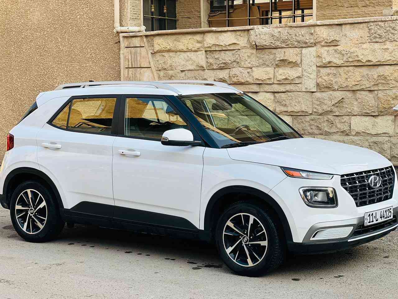 فيـنو موديل 22 
ماشيه 55 ميل 
رقم بغداد الجديد باسمي 
السعر 122 مجال قليل
 بيع او مراوس وانطي فرق 
صبغ جاملغ امامي وبابين بدون حادث 
عنواني بغداد الأعظمية 
***********
