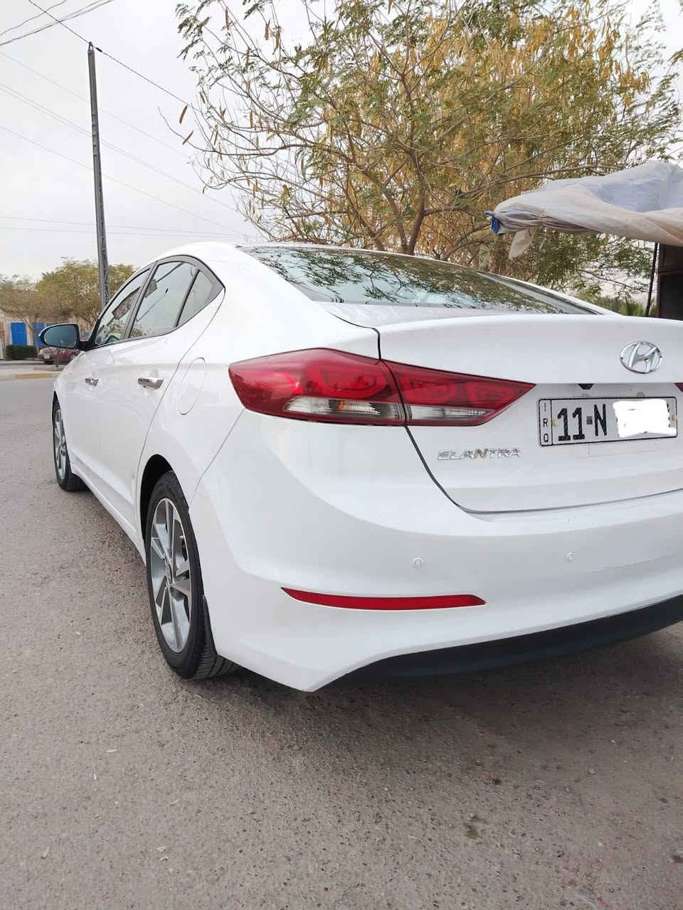 للبيع النترا خليجي 2017
رقم بغداد الجديد سنويه بسمي 
فول مواصفات عده البصمه 
كير محرك كفاله
تخم تاير جديد 
لد امامي خلفي 
داخل صاج 
فتحة سقف 
تبريد قطعتين 
كشنات جلد 
مري شفط 
حساسات 
شاشه وكامره 
يدات نيكل 
تحكم استيرن 
السونر مرفق مع الصور
ماشيه 167 الف كم 
مكاني بغداد المدائن 
سعره 135 مع المجال 
رقمي ***********
