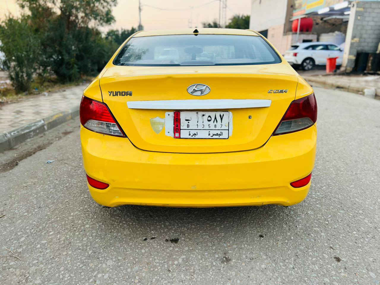 السلام عليكم اكسنت موديل 2012 كفاله عامه ماكينه وكير جدد 1600 حداديه جديده تخم تاير تبريد ثلج كهربائيات كلها شغاله السياره مال جناي سنويه 2028 مصفره هيئه وغرامات مكان السياره ميسان العماره السعر 74 وبيها مجال قليل رقم الهاتف***********
