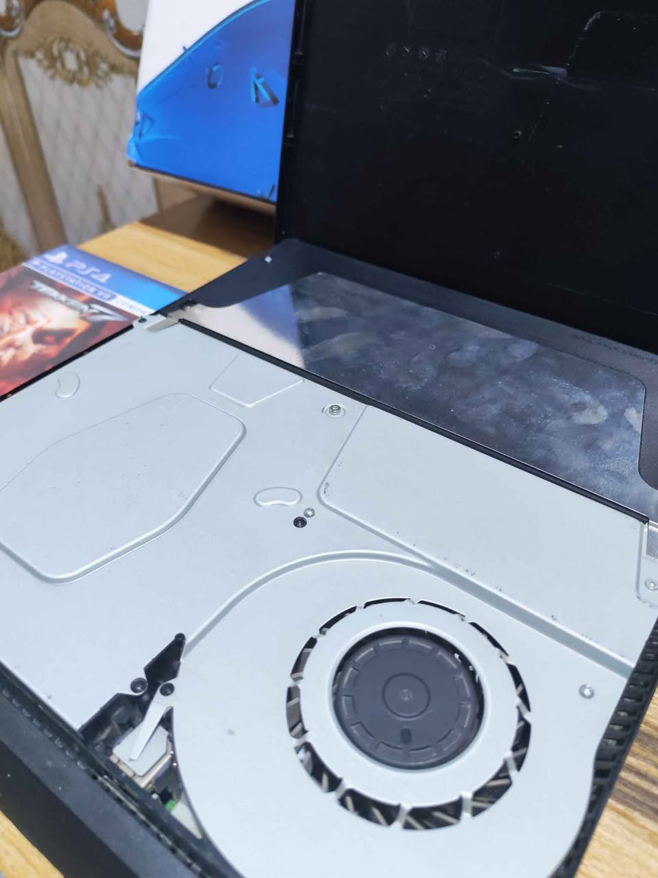 بلي فور سلم – ذاكرة 500
✨ نضيف كلش، أخو الجديد، لوك ستيكر
💯 الجهاز حلو وجديد مال جناي
✅ شرط الفحص
🧩 كارتون متوفر
🎮 جوستكات عدد 2 بعدهن جدد
💿 يجي وياه قرص واحد تكن
⚽ ولعبة بيس 2026 مخزونه داخل الجهاز
💰 السعر:300 الف وبيه مجال قليل 
📍 المكان: البصرة – التنومة –
قرب فلكة أبو مهدي المهندس
📞 الشراي يتصل ويدلل: *********** البصرة, العراق
