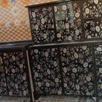 كاونتر جديد للبيع مع تخم عشر مقاعد وسرير نفر واحد التواصل على الرقم 07...