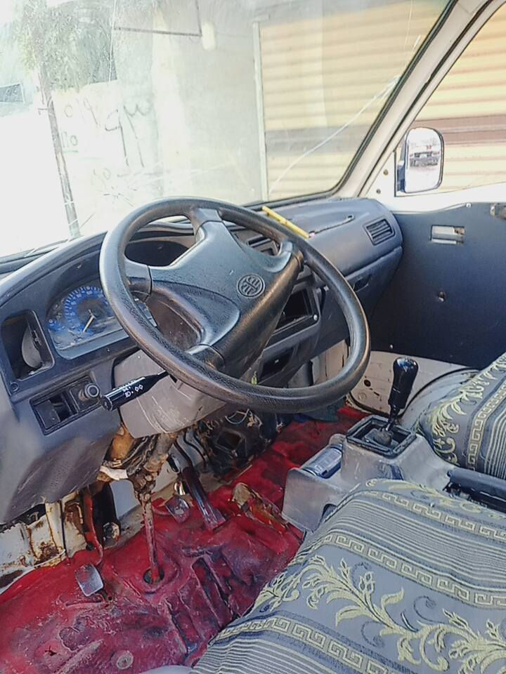 فاو بيكم للبيع كير اكسل بالشرط محرك لا صرف لا بخار ايضا بالشرط تخم تاير جديد والكشر مثل ما واضح كدامك بالصوره السعر 14 ورقه وبيها مجال  للاستفسار صاحب السياره اتصل ع الرقم ***********
