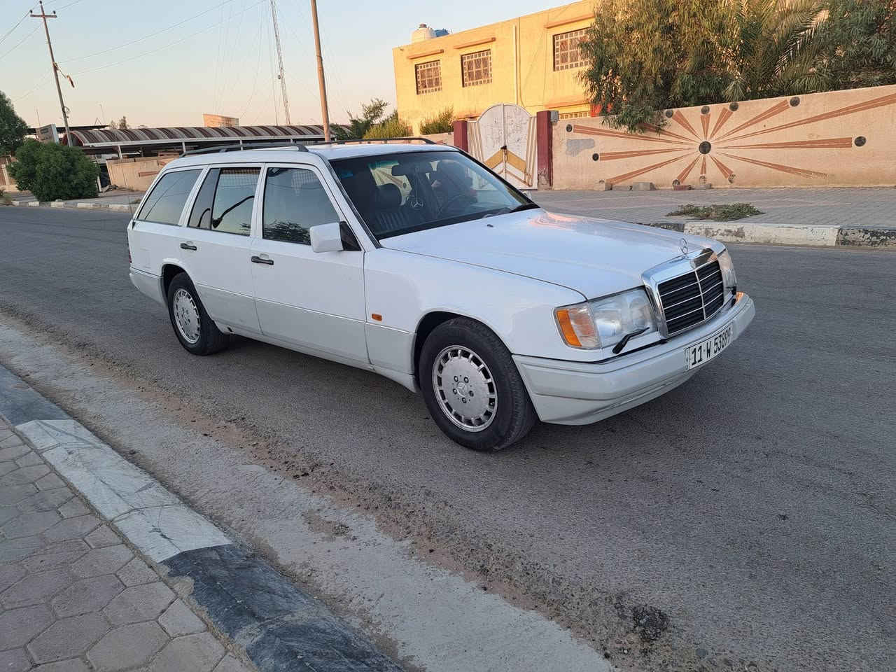 مارسدس دب هاش باك موديل ٨٨ رقم بغداد تحويل ثاني يوم كير ومكينه جدد خير من الله بلاد v6 شرط ترايك 160 حداديه جديده تايرات جدد تخم كشرها بلاد بيها كم قطعه صبغ كهربائيات شغاله مسجل بلاتوث صوت فول غرفه حلوه سياره احلا من الصور سعرها مناسب للمشتري ٤٨ وبيها مجال مكاني كربلاء
الحسينية ***********
