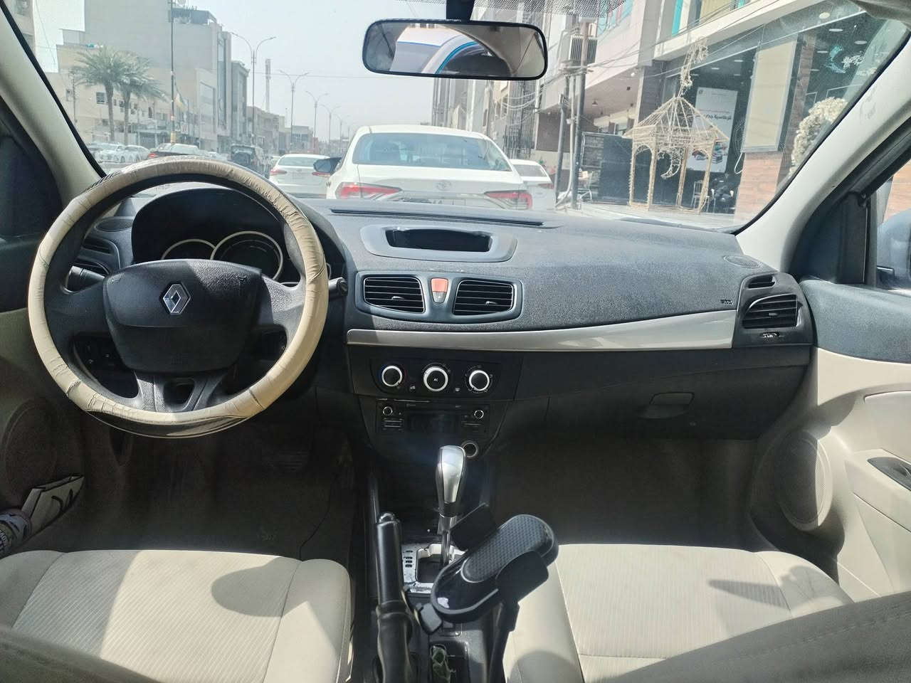 السلام عليكم
رينو فلونس موديل 2016
محرك 2000 دبل نوزل ياباني
شرط التحويل السيارة بأسمي
مغلفة (جنطة قمارة بنيد) نفس اللون طافي أثر جراد
سنوية لل٢٩
رقم انكليزي مكفولة من الصبغ
بغداد/السيدية
رقم الهاتف ***********
السعر ٦٤.
