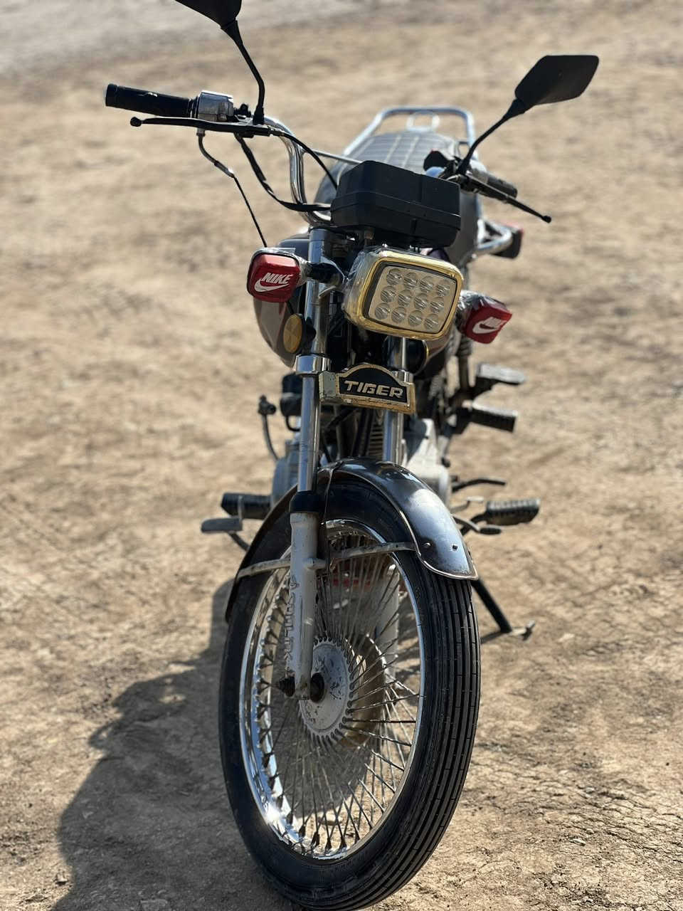 دراجة تايكر للبيع  اوراق  اصولي كهربائيات شغالة سعر 500وبيه مجال الشراي مكان واسط العزيزيه تواصل ‭٠٧٨٢ ٩٦٣ ٢٥٨٧‬
