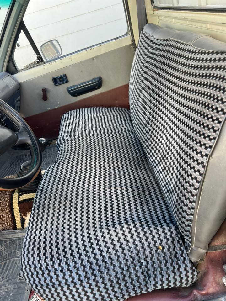 اللهم صلي على محمد وال محمد
تيوتا بيكم موديل ٩٠ للبيع سيارة جاهزه ونضيفه مكينه وكير وگشر كلة نضيف تخم تاير جديد دوشمة جديدة وباتري جديد السعر ٥٠ وبيها مجال للاستفسار ***********
