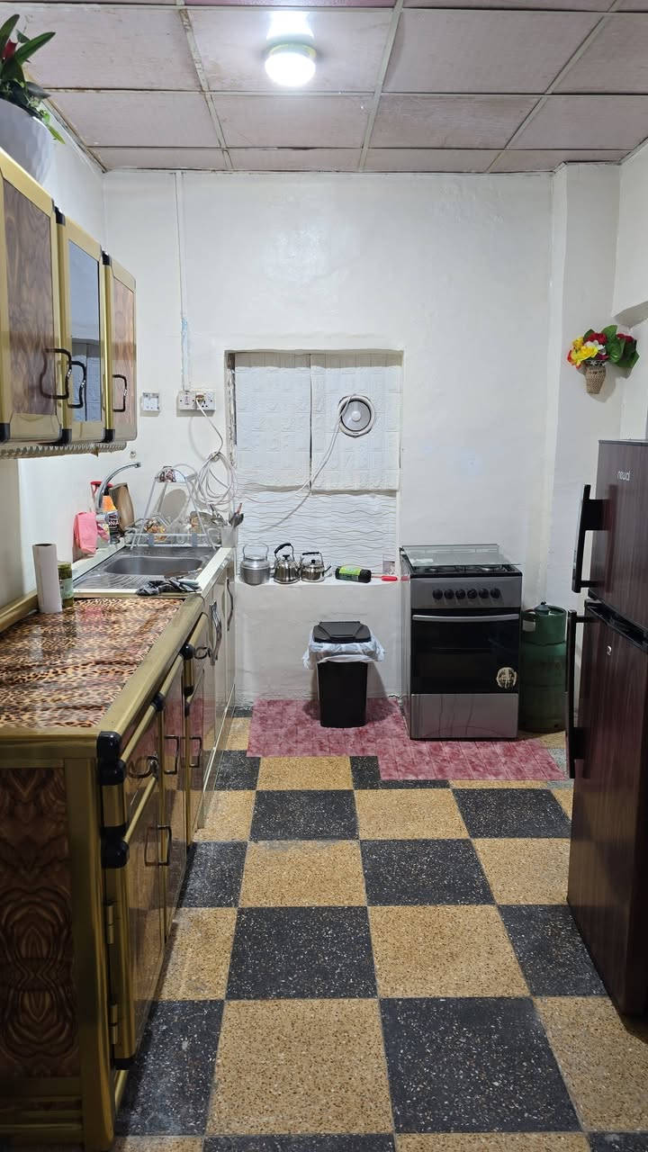 بريهه شارع لاستقلال فرع الكنيسه شقه مؤاثثه للايجار *********** للاستفشار اتصل
