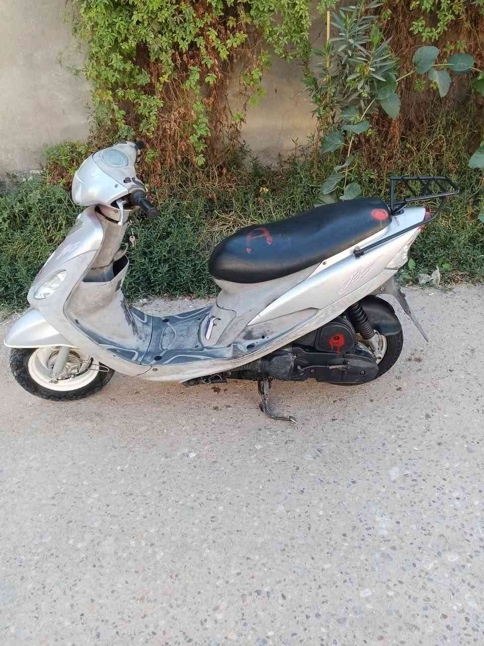 دراجه ماكس منغولي للبيع كفرات بلاديه سعرها 625 وبيها مجال .... مكاني قضاء المدينه هوير وهذه رقمي ***********
