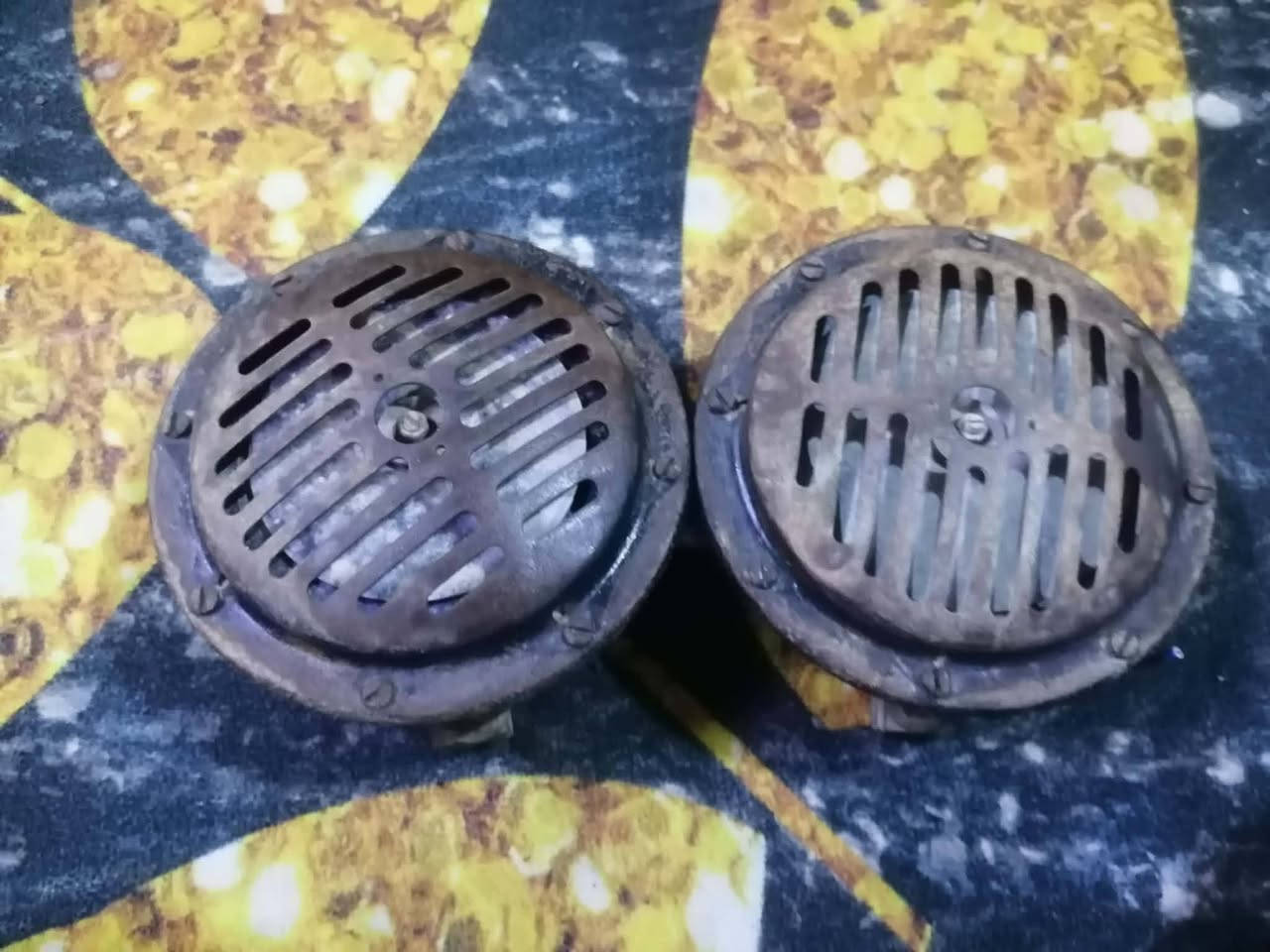 السلام عليكم. هورن بوش للبيع ايراني مؤسسه. يرادله ديار بس. سعر 150 بمجال. ***********
