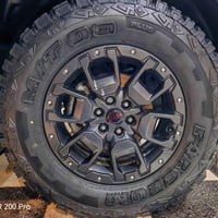 تايرات فوركيوم • 265/70/17 • مستعمله شهر