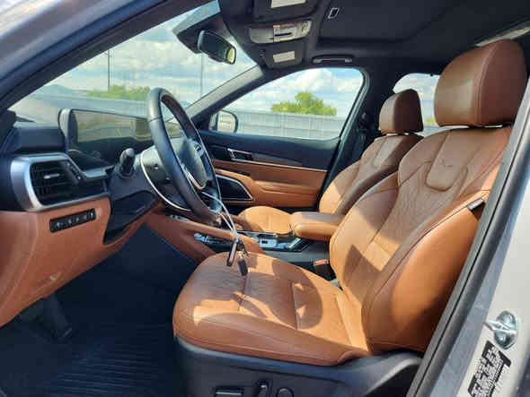 السلام عليكم للبيع كيا تولرايد موديل 2025 واصل بصره يوم 1/1 انشاء الله تباع بدون  كمرك وعلى وضعها ترهم كتاب شهداء السعر 27500$ للاستفسار الاتصال على الرقم ***********
