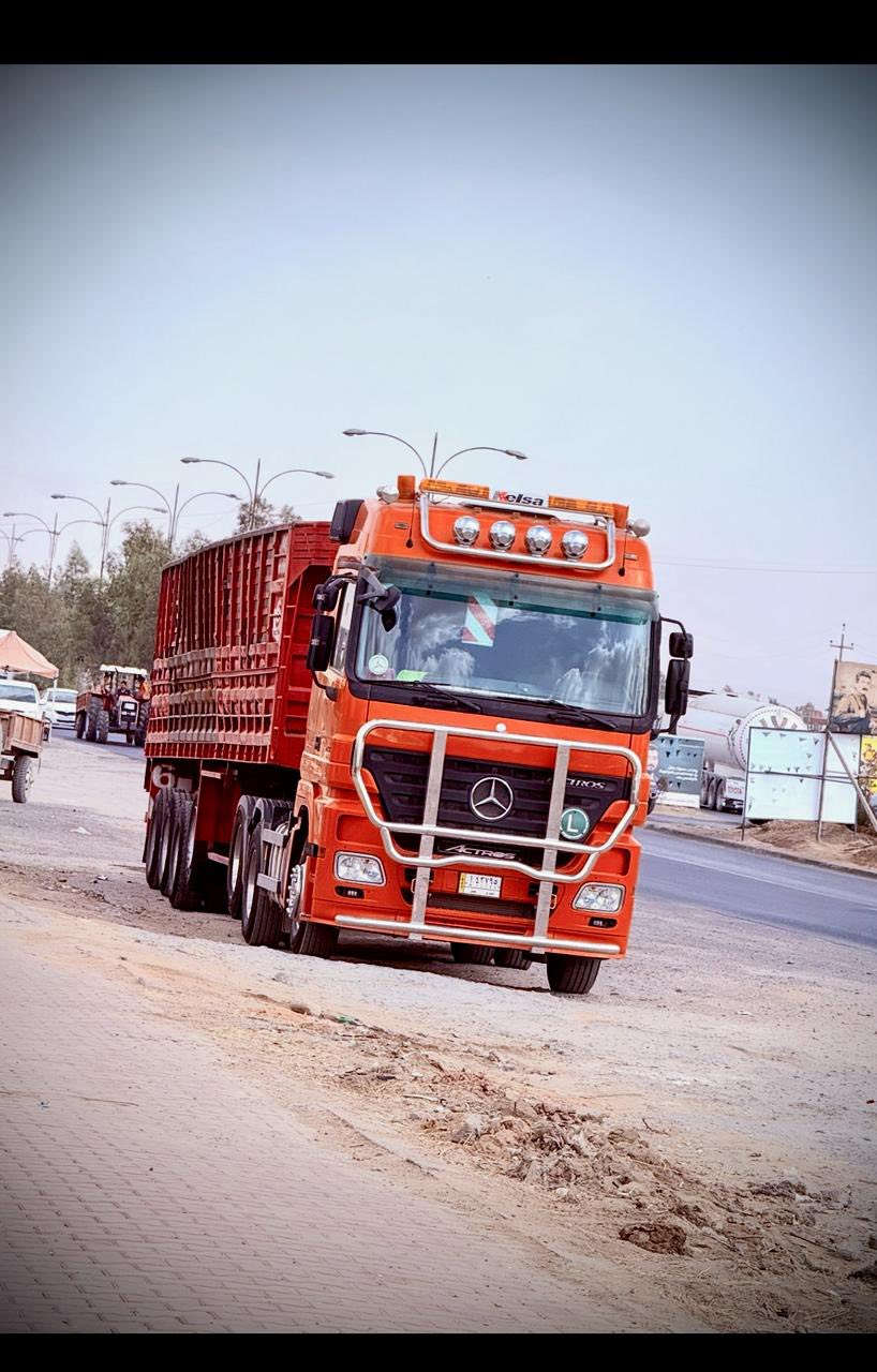 سلام عليكم اخوان السياره للبيع السياره حلوه ونضيفه تخم تاير 2005رقم نينوى تريد راس وعربانه تريد بس راس الموصفات رتايدر وثلاجه ‭0770 435 0707‬
