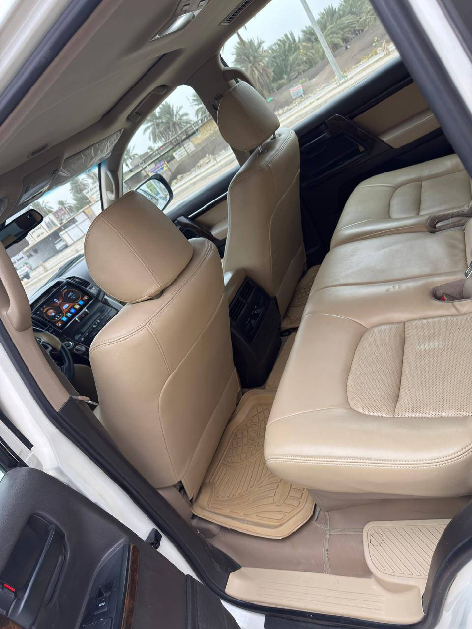 السلام عليكم لاندكروز للبيع 2009 السياره جديده كلش من مكينه كير حداديه تخم تاير كله  جديد ضرر بنيد وجاملغ بدون داخل المكان الحله السعر 265 بيه مجال بيع او مراوس حسب القناعه رقم الهاتف *********** رقم جديد اربيل وكالة أو تحويل
