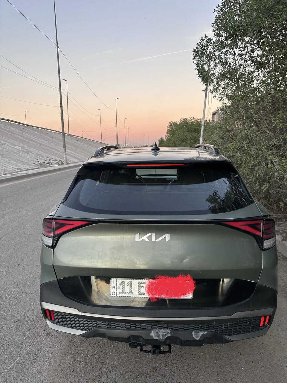 سلام عليكم
سبورتج موديل ٢٠٢٣ امريكي حجم اكس برو برستيج اعلى فئه فول مواصفات لون زيتوني
تو كلر
سيارة ماشيه 52    الف كيلو محرك ٢٥٠٠ بانزين گير ٨ نمر  مكفولات بلاديات

المواصفات:

١. بانوراما طگتين

٢. كشنات جلد رياضي

٣. جنطة گهرباء وتفتح من تقترب منها

٤. بصمة ابواب وتشغيل

٥. فور ويل

٦. تشغيل عن بعد

٧. كراسي كهرباء

٨. تدفئة وتبريد بالكشنات

٩. ستيرن تدفئة وجلد خياط

١٠. خزن كشن السايق ميموري

١١. لايت اوتو

١٢. اطفاء ذاتي

١٣. نزول منحدرات

١٤. مانع تزحلق

١٥. انظمة قيادة عدد ٤

١٦. بلوجكترات

١٧. 5كاميرات360

١٨. شاشة كبيره متصله

١٩. عدادات ديجيتال

٢٠. شحن موبايل امامي وبالكشنات الخلفيه

٢١. آبل كار بلي واندرويد 

٢٢. شحن وايرليس

٢٣. انارة داخليه لمس

٢٤. لايت زينون عالي وناصي 

٢٥. حساسات خلفيه اماميه

٢٦. رادارات جانبيه اماميه خلفيه

27. توقف ذاتي

28- هاند بريك دگمة
29-كاميرات جانبيه عند الاشاره
حادثها صندوك ومبدل باب صندوك ومصبوغ وبارد جاملغ خلفي 
مابيها دواخل اير باكات كلها سليمه والبجم كبس 
السعر 22
للاستفسار ***********
