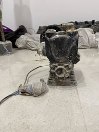 وبركاته ماطور نضيف كلشي مابي شغال الي يريده يدخل خاص سعره ٥٠وبي مجال م...