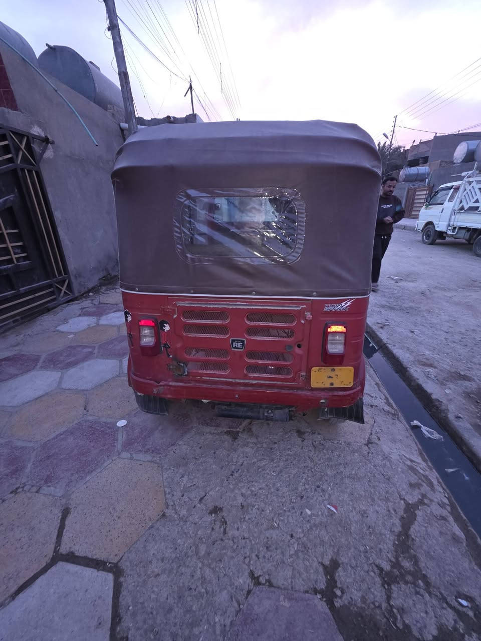 18.شهر ١٢
ضربتها نص لغد 
والباقي مكفول من التعمير 
المعامل السياحي 
***********
