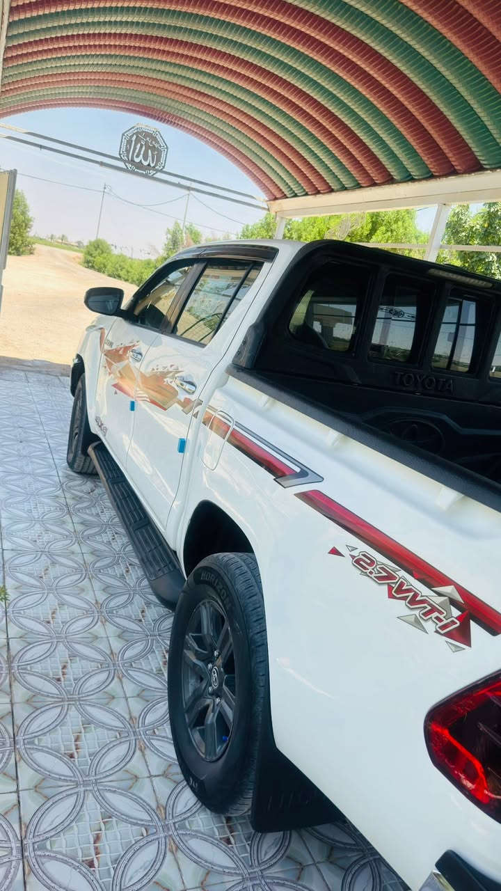 سلام عليكم بيكم فلاونزه 2021
سياره جديد 

ماشيه/222

تخم تاير 

مكفوله من الصبغ 
السعر      265 

***********

***********
