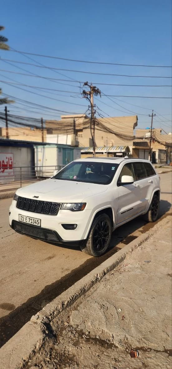 السلام عليكم 
جيب لاريدو وارد امريكي 2021
حادث جاملغ و بنيد بدون دواخل و بالعراق صارلهة جاملغ الثاني بدون دواخل
السيارة بلاك توب و مواصفات البلاك معروفة
كشنات جلد
تدفئة مقاعد
رادار و حساسات خلفية 
السياره صدر امامي و خلفي جديد
ادامة للمحرك كاملة
رقم اربيل هزة جديدة قبل شهرين
مكانهة بغداد العبيدي
250 ورقة 

***********
