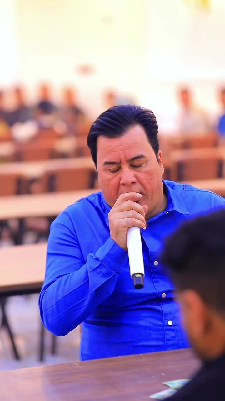 حنة الحبيب ( عباس العيساوي )  الف الف مبروك

إن شاء الله حياة مليئة بالفرح والسرور وقلوبكم دائماً عامرة بالمحبة والرضا

وثق اجمل لحضات عمرك بدقه عاليه 
وباأسعار مناسبة جدا جدا 

لتصوير كافة المناسباة  #المصور_كرار_شاكر 
للحجز يرجى مراسلة الصفحة أو الاتصال عل الرقم التالي 
***********
رابط القناه 👇
https://t.me/krarbkwvj100
