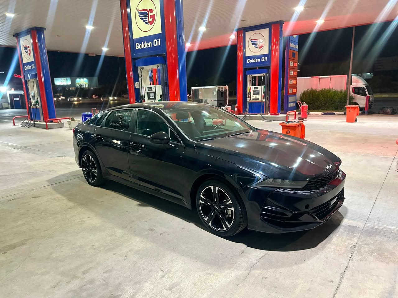 Kia 5 2024
مواصفات Gt line 
بصمة
شاشة
كاميرة
رادار
حساس
و بعد بيها هواي مواصفات 
بس بونيد صبخ 
بدون دواخل 
بس ارباك ستيرن طاك 
سعر ؛١٦٣$ و بي مجال
رقم واتساب ؛ ***********
سيارة موجود بالاربيل شارع ١٠٠م داخل معارض
