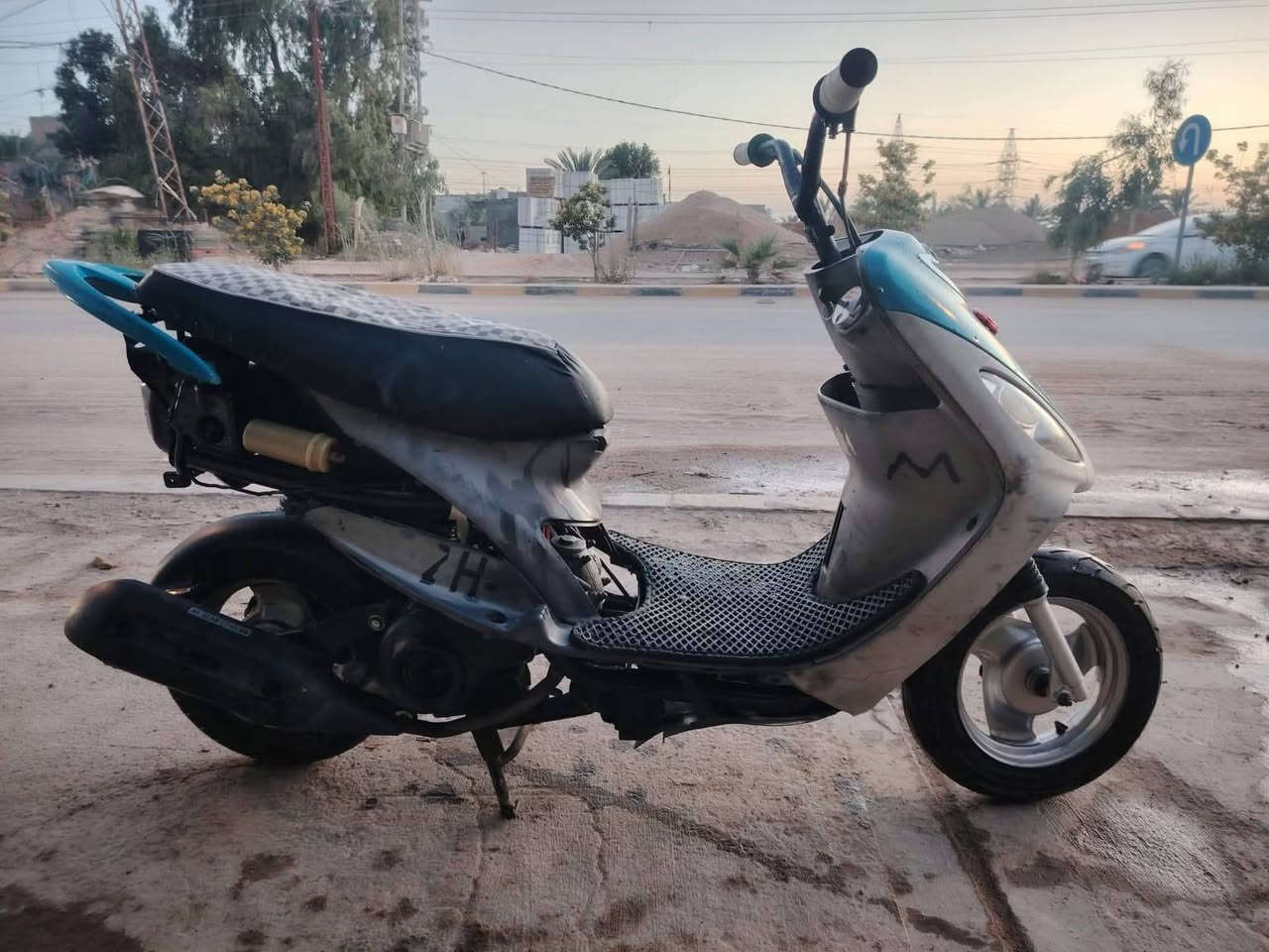 (من رخصت الادمن) السلام عليكم.
 دراجه ماكس منغول
مكينه55
صالنه FM أصليه
كابريته أصليه
شوته رياضيه
 شلعه ومعدل الدراجه جاهزه وخير من ألله 
مكاني نجف حي الميلاد شارع 20 قرب أسواق وعد او قرب ماكولات أمجد الدراجه أحلى من الصور رقم الهاتف:***********
واتساب ***********
