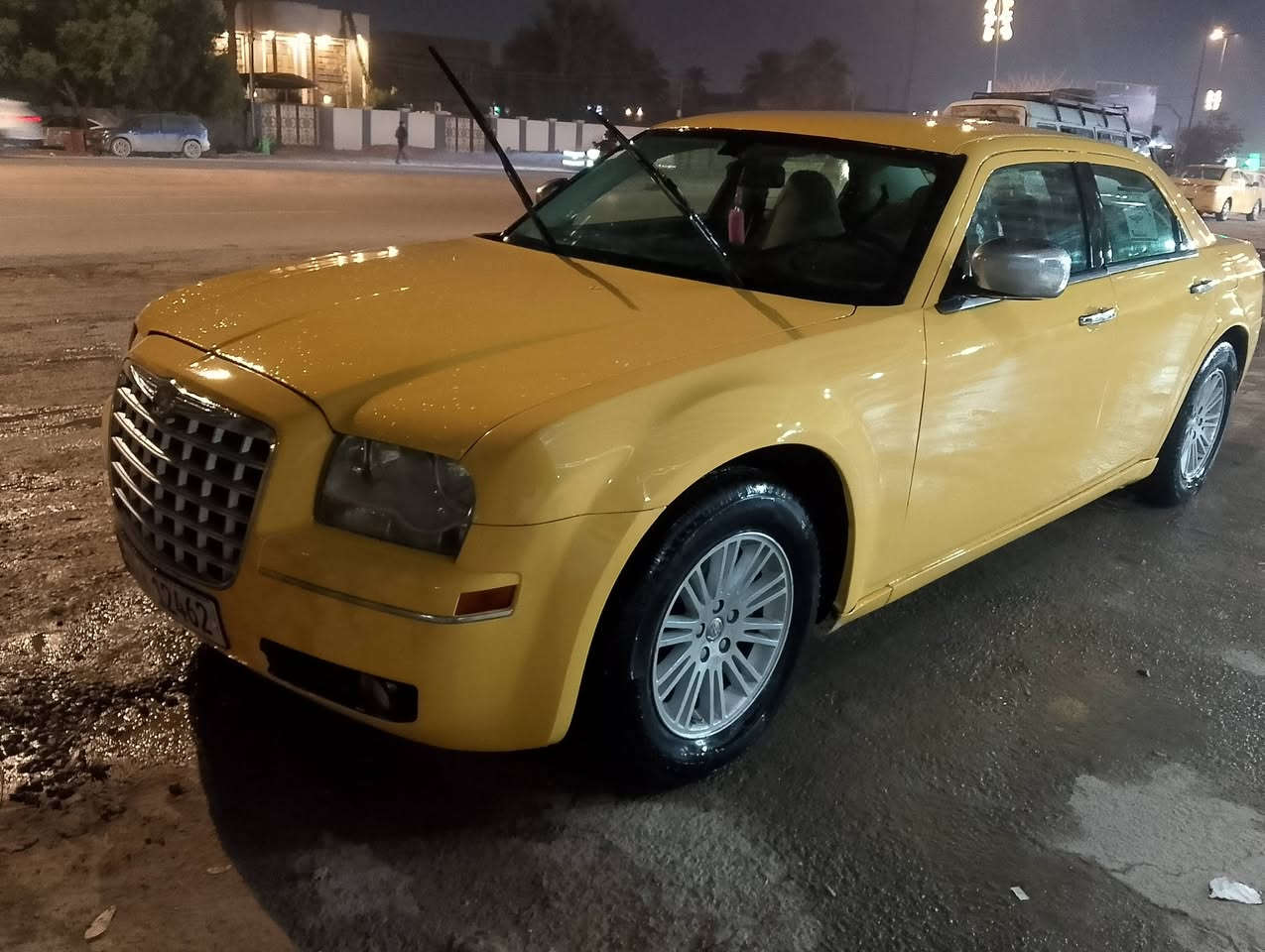 اوباما 2008 جاهزه من كل شي محرك كير تبريد حداديه تخم تاير باتري الي يريد يتصل ***********
