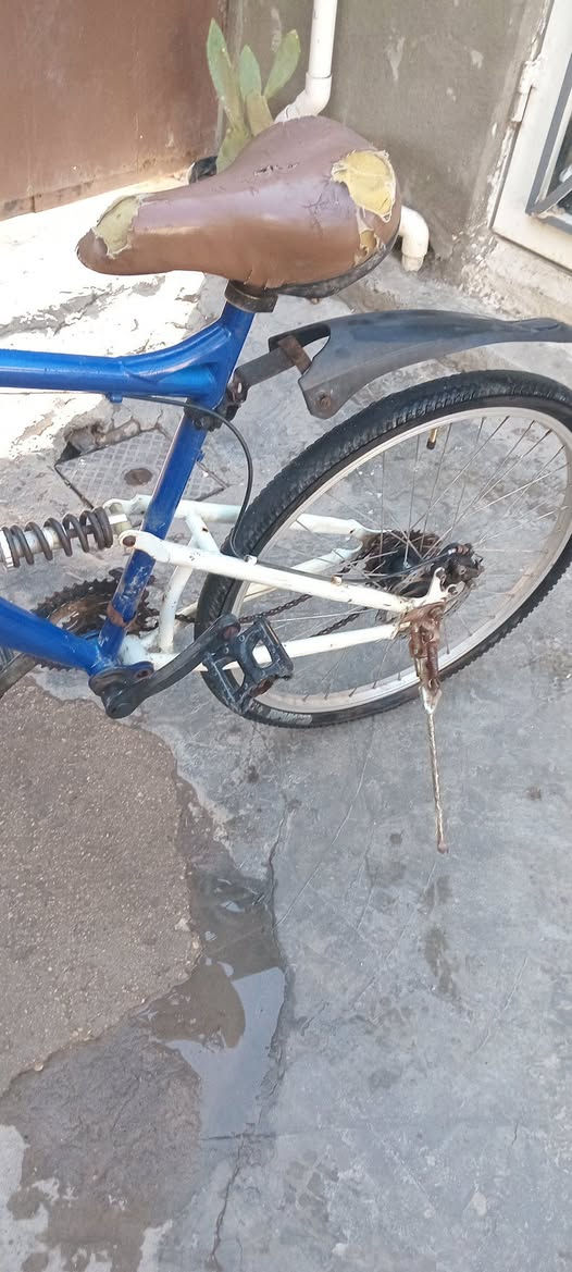 سلام عليكم ورحمة الله  بايسكل تيمو لبيع حجم(26) +دبالات شغاله عنوان كربلاء المقدسه بايسكل جديد سعر(60)بي مجال


**إذا كنت صاحب هذا الإعلان وتريد حذفه لأي سبب، رجاءا أرسل رسالة إلى الدعم الفني**