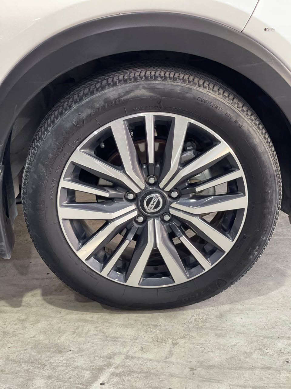 ‎Kicks2021 سپى سةقف رةش بي سبوغ بستةك تعديلي هةية بي ايرباك ***********‎ أربيل, العراق
