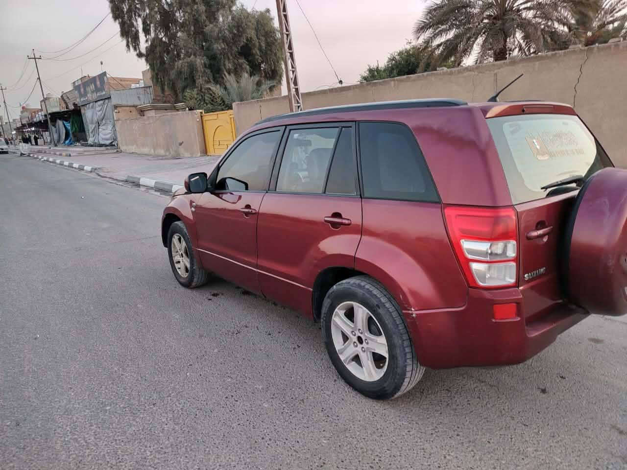 السلام عليك سازوكي كراند فيتارا 2008 ستة سلندر رقم كربلاء دولي باسمي تحويل مباشر السيارة نظافتها مثل ماواضح بالصورة كير مكينة جيدة جدا بيها صبغ دعاميات اثنين وجاملغ الأيمن وبنيد للجمالية وبيها شخوط بالبيبان تايرات جدد باتري جديد صدر جديد نقص كمبريسر تبريد راديتر تبريد جديدة شتديتها قبل الشتا وماشديت الكبريسر ابيع جوة السوك السعر قفل 60ورقة 
رجاء  من الجميع المو شراي لا يتعبني ويتصل على التفاصيل الشراي بي خير ويتدلل واحطة فوك راسي
الرقم للاستفسار اكثر 
***********
