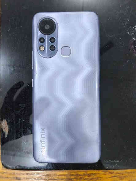 السلام عليكم جهاز للبيع
انفنكس HOT 11S 

ذاكرة 128 عشوائية 6+3 

جهاز 90 هيرتز - 60 فريم 

جهاز مكفول من كلشي فقط مبدل شاشة اصلية وكالة شرط الفحص 
دبل شريحة كلشي شغال 

سعرة 85 الف وبي مجال للشراي 

*********** واتساب 

مكاني البصرة الزبير
