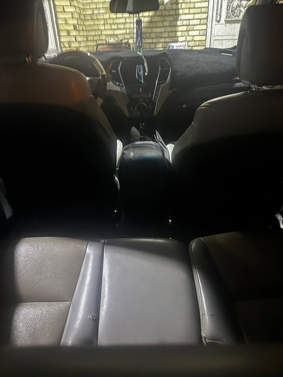 سلام عليكم مرخصت الادمن سنتافي موديل 2014 محرك 6 بسمي رقم بصره جديد سياره جاهزه خليجي نصف المدكر الخلفي صبغ السعر 175 هاتف وتساب ***********
