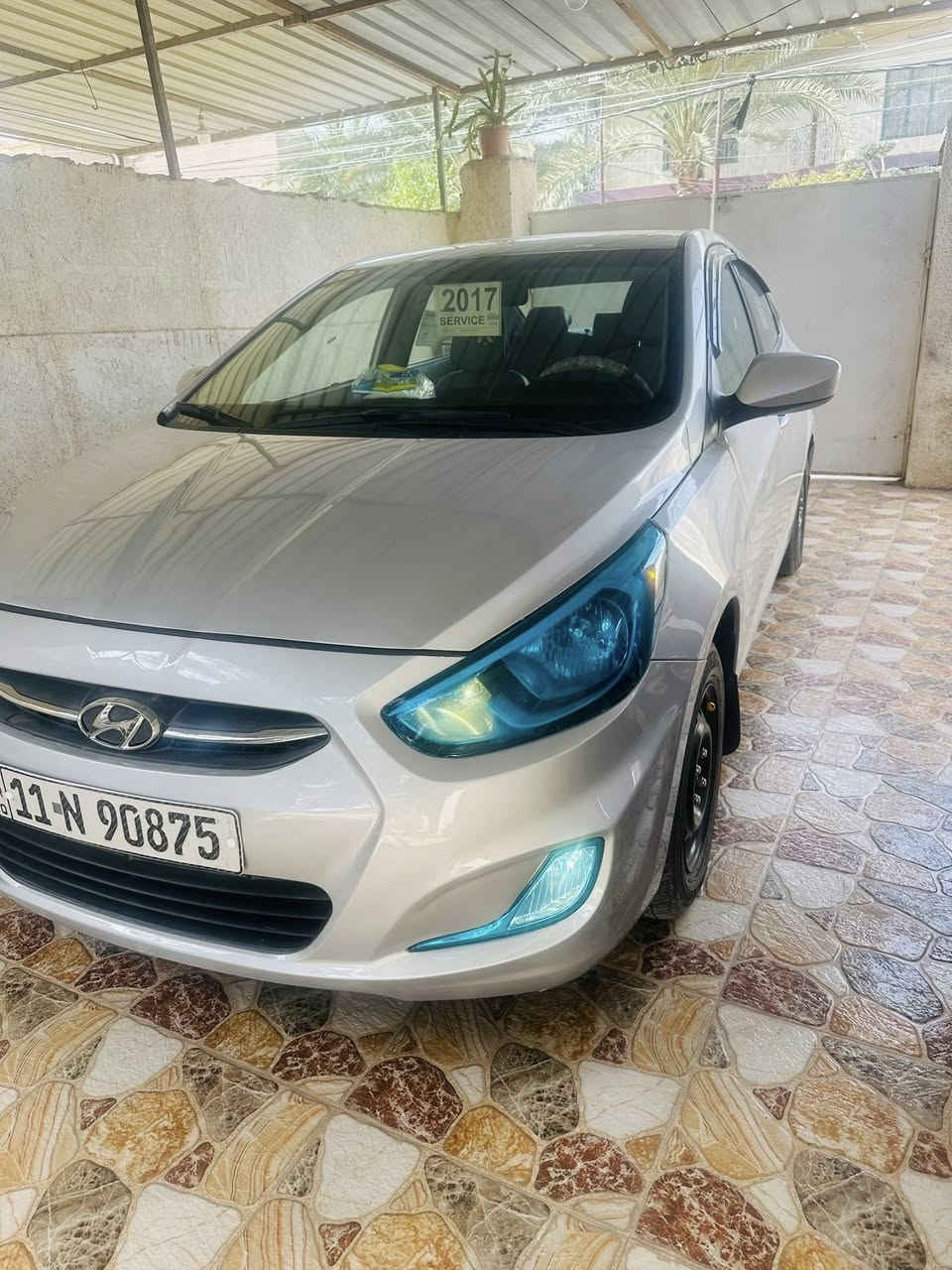 السلام عليكم رمضان كريم
اكسنت 2017 وارد امريكي 
رقم بغداد انكليزي بغداد سنويه جديده مشروع وطني شرط التحويل 
محرك 1600 وكير اي تي المرغوب 
محرك وكير مكفولات ع وضع الشركه 
تبريد تدفئه كله شغال
لايت زنون 
نضام ايكو 
مانع انزلاق  
ماشيه 83 الف 
صدر امامي خلفي جديد 
داخله كلش نضيف 
داخل مغلف جلد كشنات وارضيه 
سياره كلش حلوه ونضيفه وعليها ادامه كامله كلشي متصرف عليه 
ترايها كلش حلو وناعم 
ضررها جامرلغ امامي بيها 5 قطع صبغ اثر شخوط وطخات بسيطه كلش 
وصبغتهن فرن درجه اولى سياره بالواقع احلا من الصور 
السعر 93 وبيها مجال 
العنوان ديالى الخالص ناحيه هبهب 
***********
