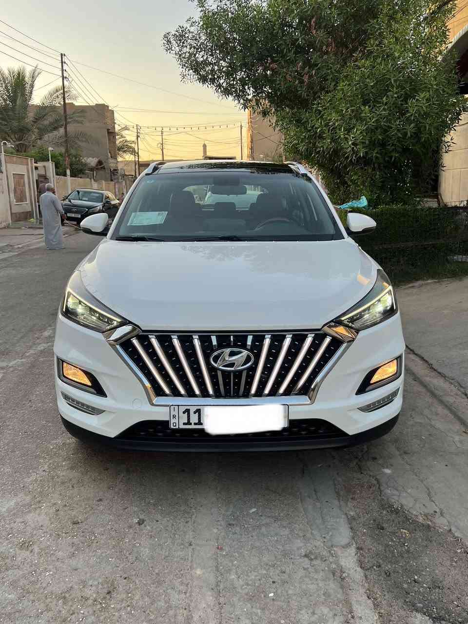السلام عليكم
توسان 2020 خليجي كوري اصلي بوضع الشركه جديده كلش
مكفوله كفاله من الصبغ والبارد والشخوط وكلشي سياره جديده 
ماشيه 27 حقيقي وشرط الفحص لزكات شركه وفابلون شركه بعده بيهه لزك ترايش بعده لسود بيهه سياره بوضع الشركه 
مكينه كير وضع شركه صدر امامي وخلفي وضع شركه ترايهه مال زيرو سياره جديده كلش سبير ولعده ولبصمه الاخ بعدهم مامستعملات اريل بعده مامشدود  سياره جديده مواصفات 
بانوراما طكتين
لايت خمس عدسات
شباك لكزز
لد نهاري
كشنات جلد
دبل كشن كهرباء 
داخل صاج
ستيرن صاج
كامره خلفي 
وحساس خلفي
تبريد قطعتين 
خمس ويل كب 18
بكلايت ايل ايدي
شاحن واير لس
لد متحرك عند لاستداره
دبل تحكم ستيرن
دمام دشبول
محرك 2000 دوش
مري شفط
مري ترحيب 
وبدات ترحيب
بصمه تشغيل
بصمه ابواب
3انضمام قياده
عادي وسبورت 
ونورمان
كامره امامي 
سياره فول الفول رقم بغداد دولي هزه وسنويه جديده بسمي 
اتصال *********** مكاني بغداد
