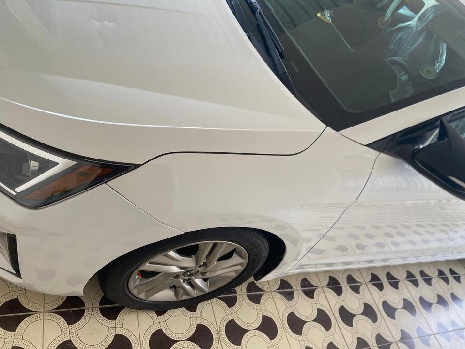 الانترا 2020 امريكي للبيع 
ممشى 100 قابل للزياده 
تبريد 
لايت زينون
رادار تحيد مسار 
نقاط عمياء بالمرايه
كاميرا خلفيه حساس
سياقة ذاتيه 
داخل جلد
جاهزه السياره 

حادثها بأمريكا بجاملغ مصلح نفسه بنيد مبدل 
صور حادث مرفقه بالمنشور 

تواصل ***********
بي واتساب
