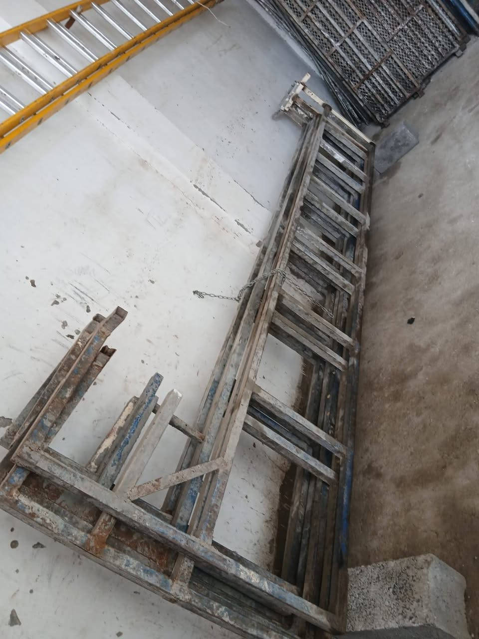 سلام عليكم سكلة للبيع كاملة من كلشي مكان ديالى بعقوبة السعر 7مليون للستفسار التصال  على رقم *********** مكلف بل نشر
