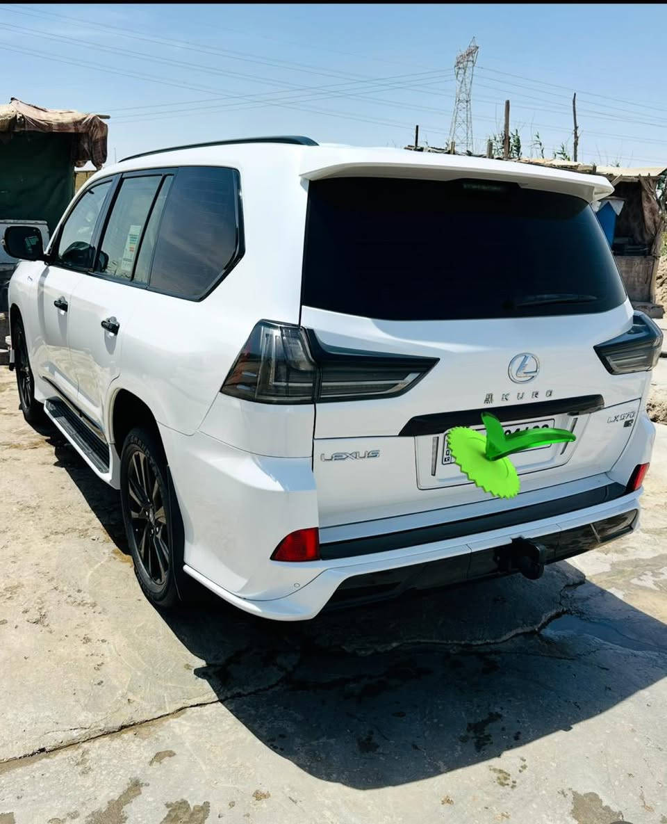 سلام عليكم 
الكزز موديل 2018 
سياره فول موصفات دواخل مشمشي 
رقم شمالي اربيل كفالة سياره 
ماشيه  88 
جديدة ب معنى الكلمة 
العنوان - البصره - القرنه 
***********
