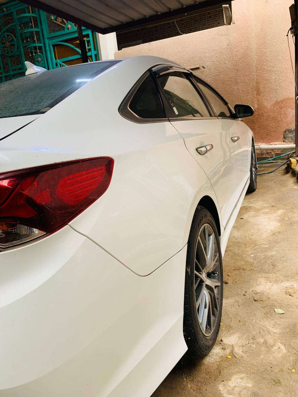 سلام عليكم للبيع سوناتا 2018 وارد امريكي بنيد فقط رقم  ذي قار سياره جديده وجاهزه تخم  تاير حداده توب مال جناي السعر 135 وبيه مجال مكاني بصره قضاء المدينه *********** مكلف بلنشر
