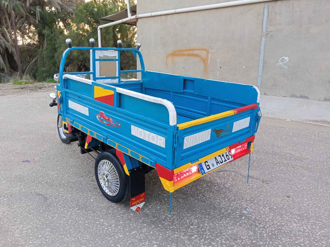 السلام عليكم توته للبيع موديل 19 ستوته حلوه وجاهزه كهرباء شغاله مقفوله شاصي ورقبه اوراق اصولي كان بابل الشوملي السعر 1400 وبيها مجال ***********
