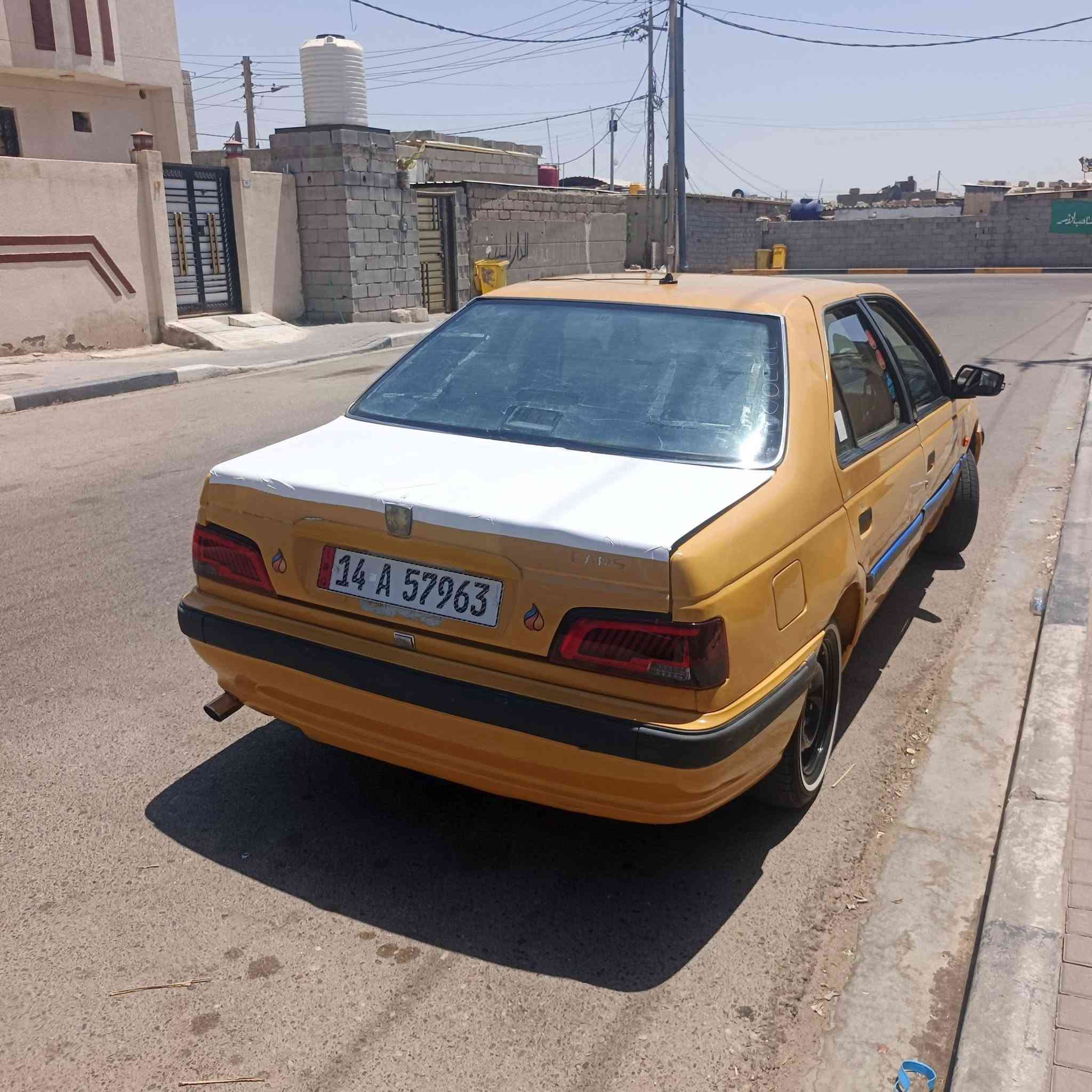 السلام عليكم بيجو بارس موديل 15 للبيع سياره جاهزه تبريد بيليك ثانويه للثلاثين مصفره هيئه وغرامات حداده جديده تخم تاير السياره ملقطه السعر 35 وبيها مجال انا وانا بصره قبل حي الشهداء ***********
