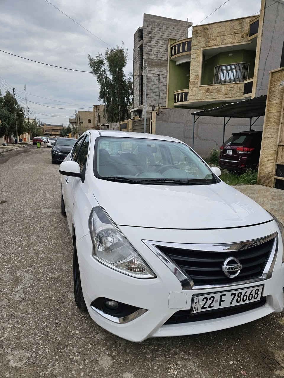 نيسان صني هندي 2020 
سيارة نظيفه مثل ما تشوفون بالصور 
مرتبها لابعد الحدود 
كير ومكينه شرط فوول نظافه 
شاشه كبيره 
تبريد ثلج 
تدفئه 

طالب عليها 115 ورقه وبيها مجال للشراي 

الي يحب يستفسر هذا رقمي والخاص موجود 
*********** 
رقمها اربيل سيارة باسمي هزه بعدلها اشهر 
مكاني موصل موصل, نينوى
