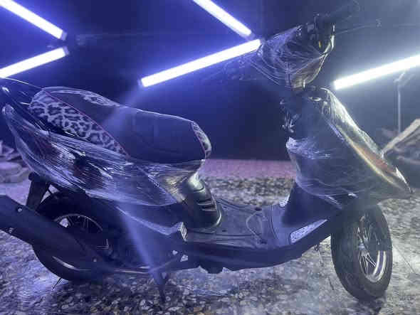 السلام عليكم للبيع ماكس عدله بوشه 49مكينه بلادي ناعمه كلش شلعه معدل خير من الله كفرات ختم واحد كهربائيات كلها شغاله نكره سلف هندر بيها منضومه زنون عالي ناصي اشاير شغاله الدراجه جديده كلش ومابيها نقص برغي 
المكان بغداد الشعب 
السعر 750وبيها مجال للشراي 
استفسار ***********
