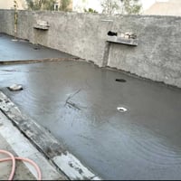 يوجد كادر حفر رصف صب ناعم خشن  حديثه نواحيها  تنصيف بيوت حفر رصف حدل ص...