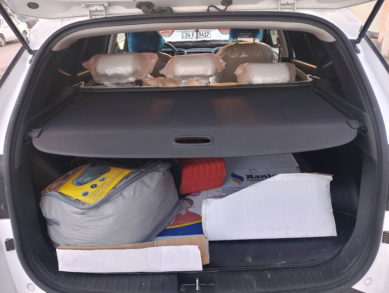 السلام عليكم توسان خليجي فول مواصفات عدا البانوراما رقم اربيل بدون ضر بدون بارد ماشيه ٥٩ الف السعر ٢٢٠بيها مجال خاص مااجاوب الشراي يتصل ***********
