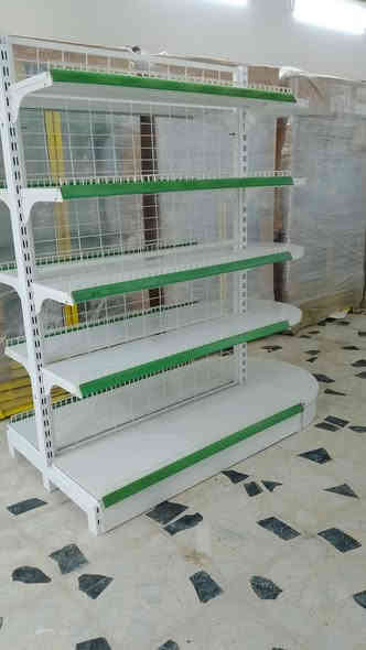 سفينه وصطيه ورفوف جدارية للبيع الشراي يتصل العنوان بغداد واكو توصيل ***********
