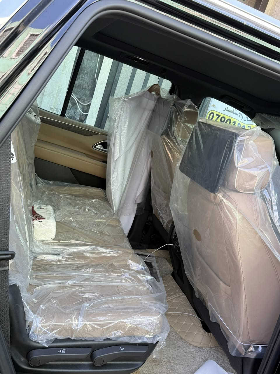 السلام عليكم
تاهو بريمير 2023
ظمان وكاله المنصور
ماشيه 24 الف كيلو
تحت الظمان 
جميع الصيانات في الشركه 
مغلفه ppf من الزيرو
السياره استخدام قليل وجدا نظيفه 
المكان بغداد/الدوره
للتواصل على الرقم 
***********
