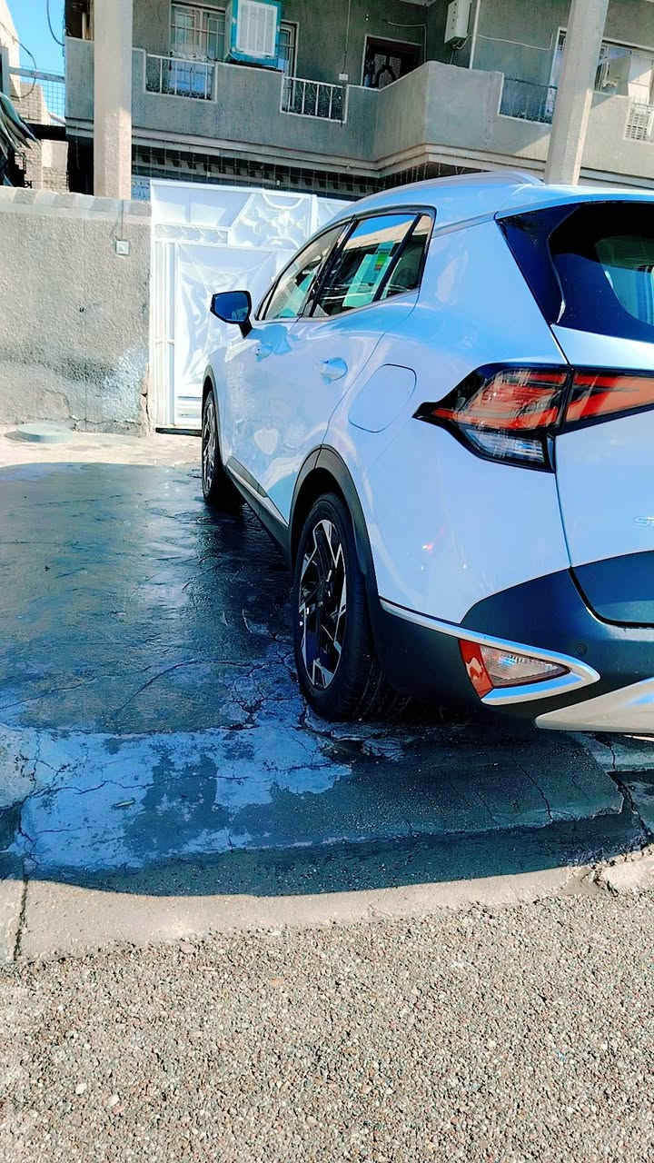 سبورتج خليجي كفاله الموديل : 2023
ماشيه،50 
بصمه  
انضمه قياده
تشغيل عن بعد 
حساسات امامي خلفي 
 شاشه +عداد دجتل 
كامره دواره 
بصمت ابواب 
ترحيب عند لاقتراب 
مثبت سرعه 
داخل بيجي 
محرك 2000 دوش 
شاحن واير لس 
الصابيح الماميه LED
المصابيح الخلفيه LED
مانع انزلاق 
شاشه ابل كار بليل +جي بي اس 
انذار عند الاقتراب
اشاير بل مري
السعر220$
الرقم بغداد  باسمي
مكانهه بغداد المحموديه 
سياره جديده متصرف دينار عليه
للاستفسار ***********
