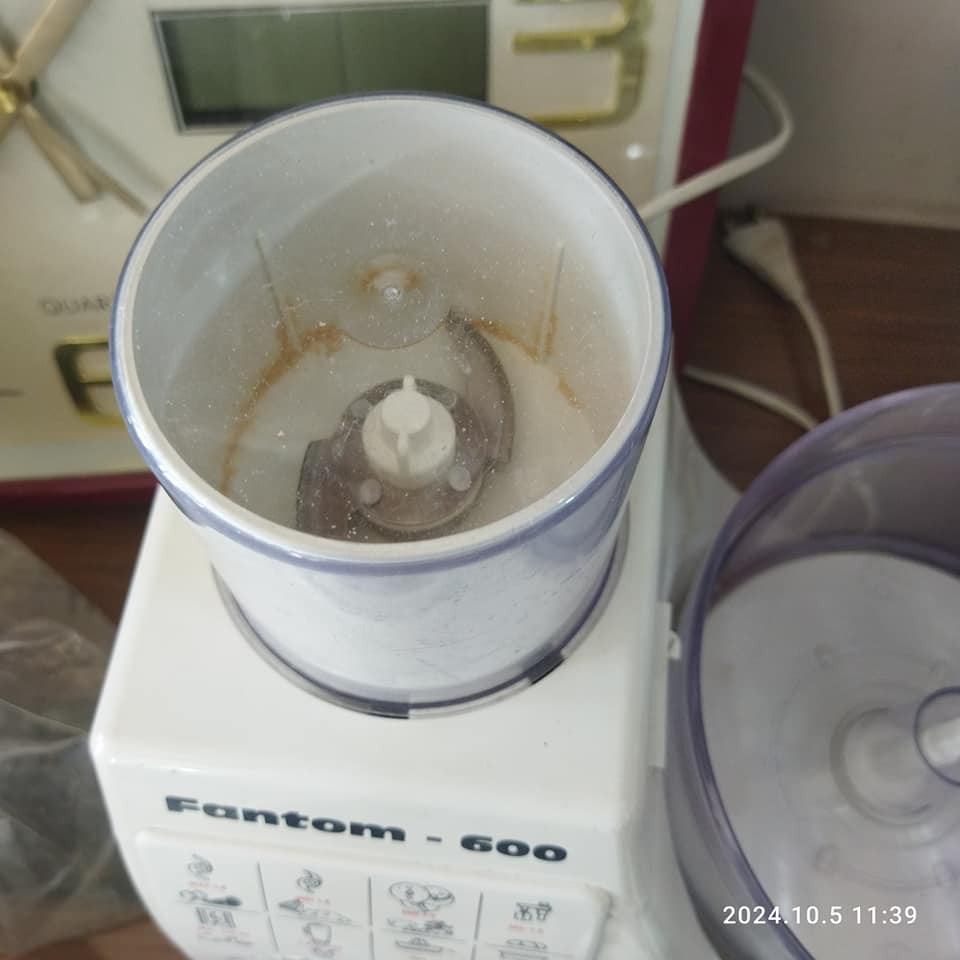 ست البيت ماركه Fantomتركي مستعمل قليل جدا بشرط الشغل والفحص متعددة الوظائف خلاط محظره معصاره حمضيات معصارة جزر طاحونه شفرات تقطيع فنگر السعر75 يوجد توصيل داخل اربيل فقط او زيارة موقعنا العنوان اربيل داره توو أربيل, العراق


**إذا كنت صاحب هذا الإعلان وتريد حذفه لأي سبب، رجاءا أرسل رسالة إلى الدعم الفني**